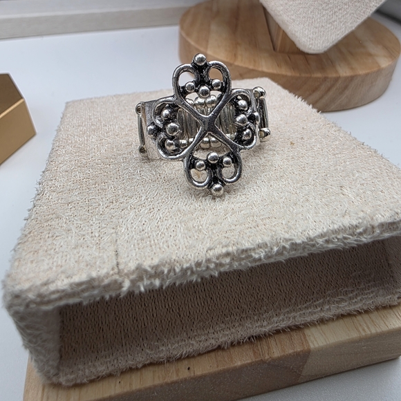 Paparazzi Silver Ornate Women's Ring (882) - Picture 2 of 3